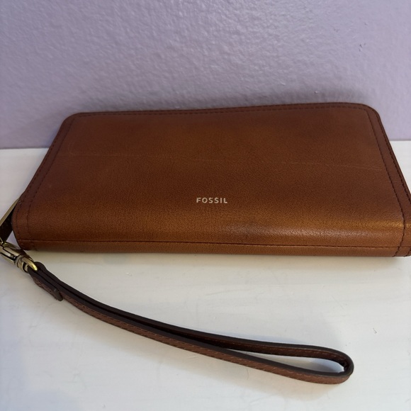 Fossil Tan Leather Wristlet - Picture 3 of 8